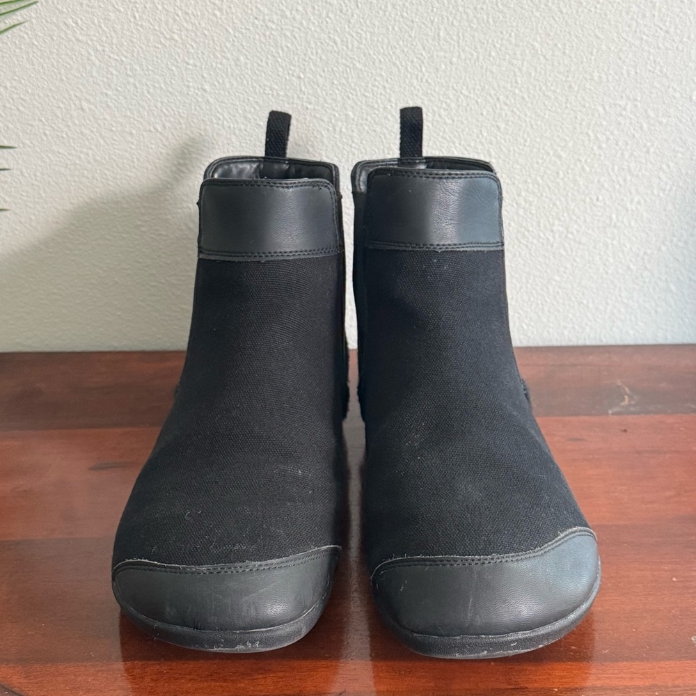 Xero Shoes Vienna Canvas Ankle Boots Women’s Size US 9 - Black